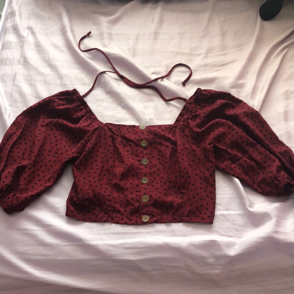 Polka dot puff sleeve crop top